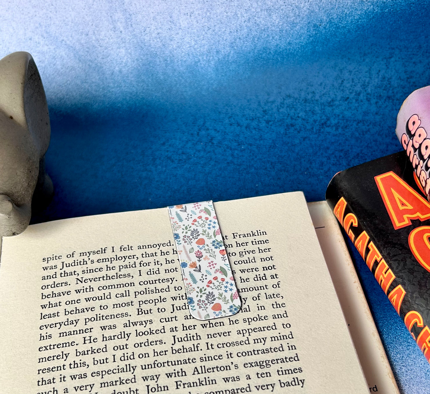 Magnetic Bookmark: Never Lose Your Place Again