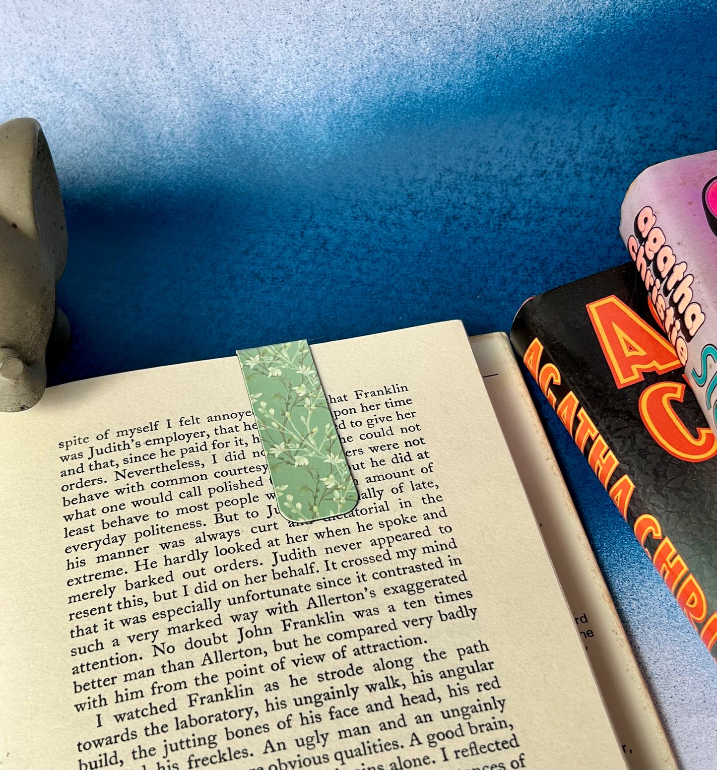 Magnetic Bookmark: Never Lose Your Place Again