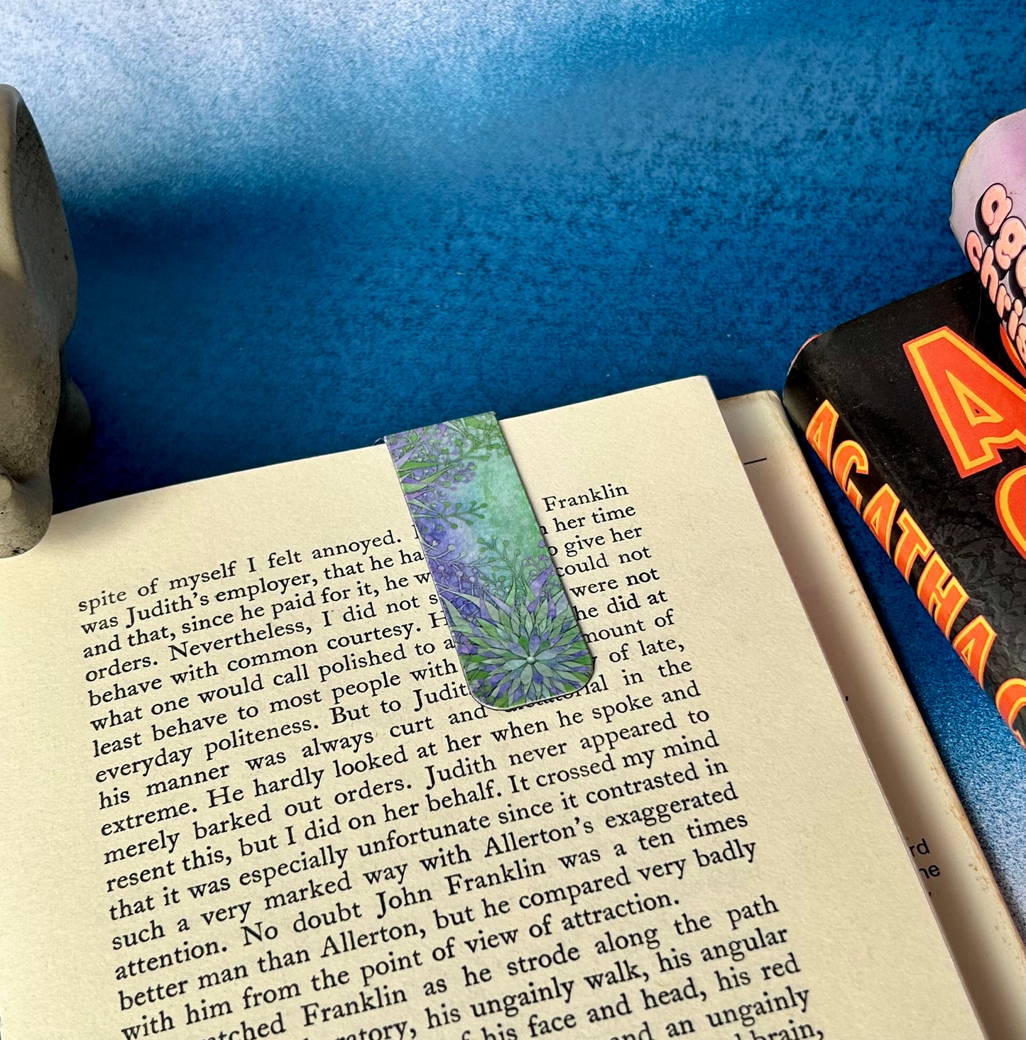 Magnetic Bookmark: Never Lose Your Place Again