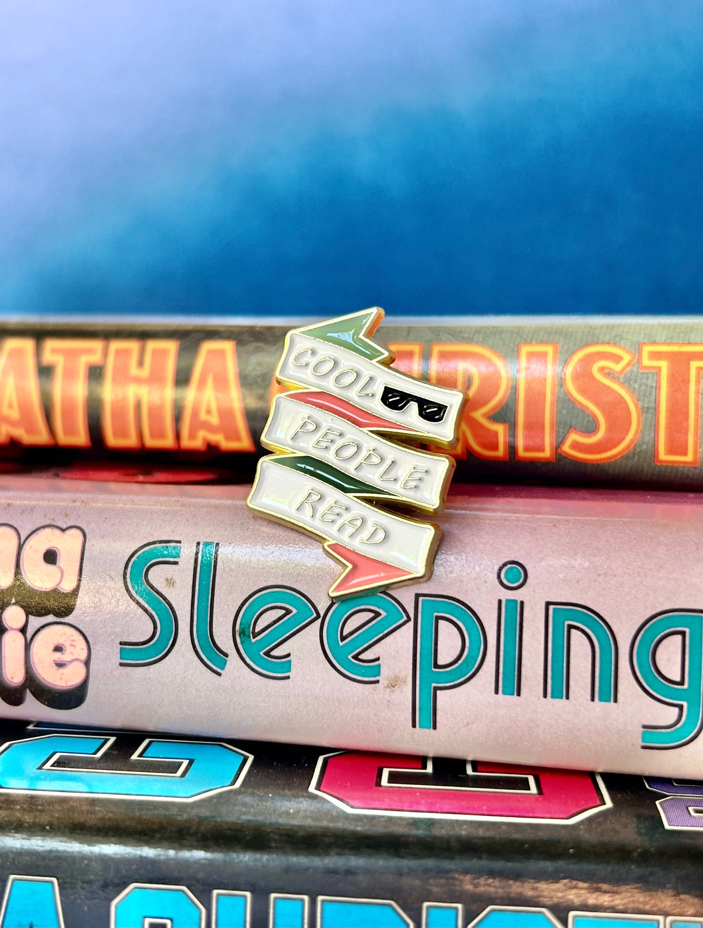 Cool People Read Enamel Pin: For the Stylish Book Lover