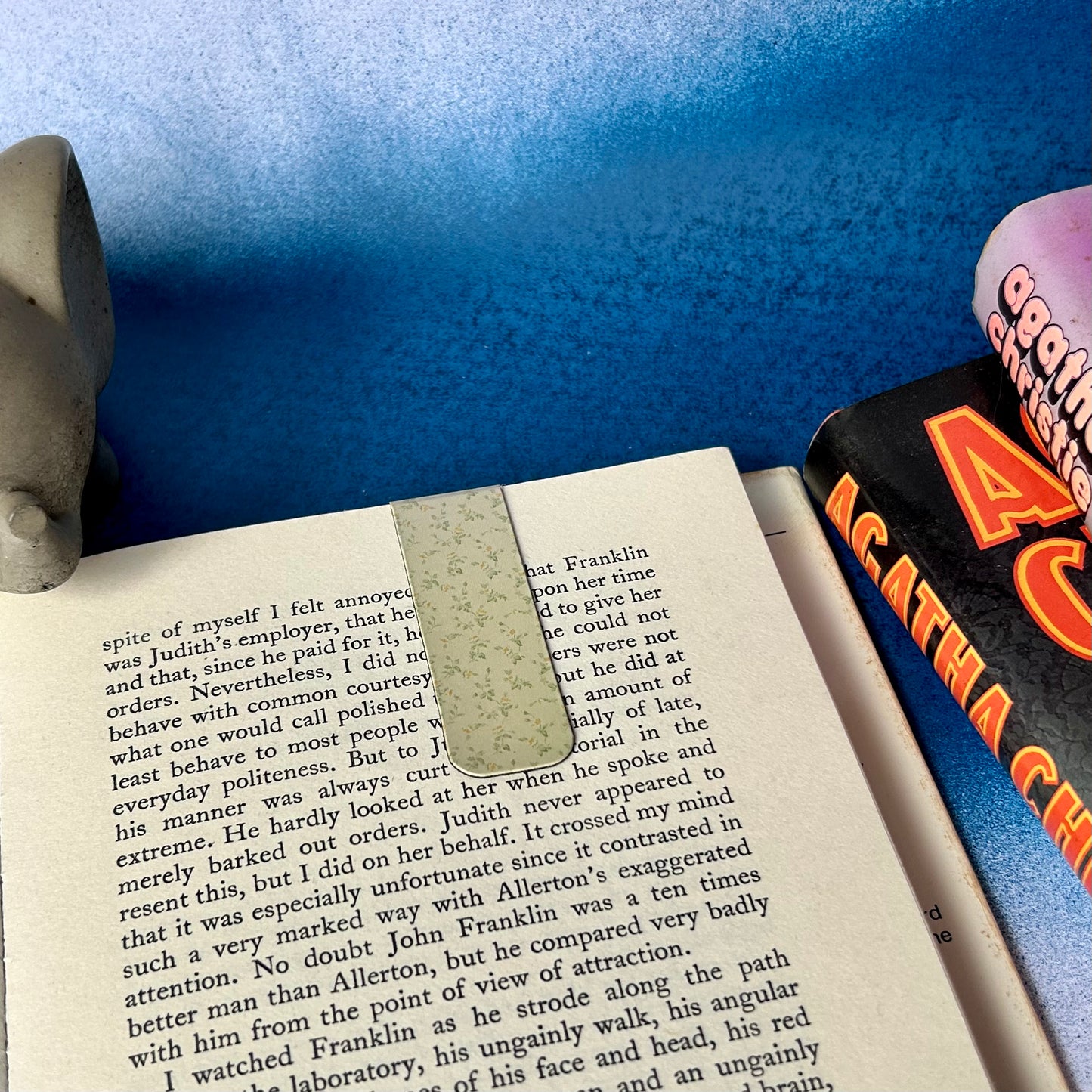 Magnetic Bookmark: Never Lose Your Place Again