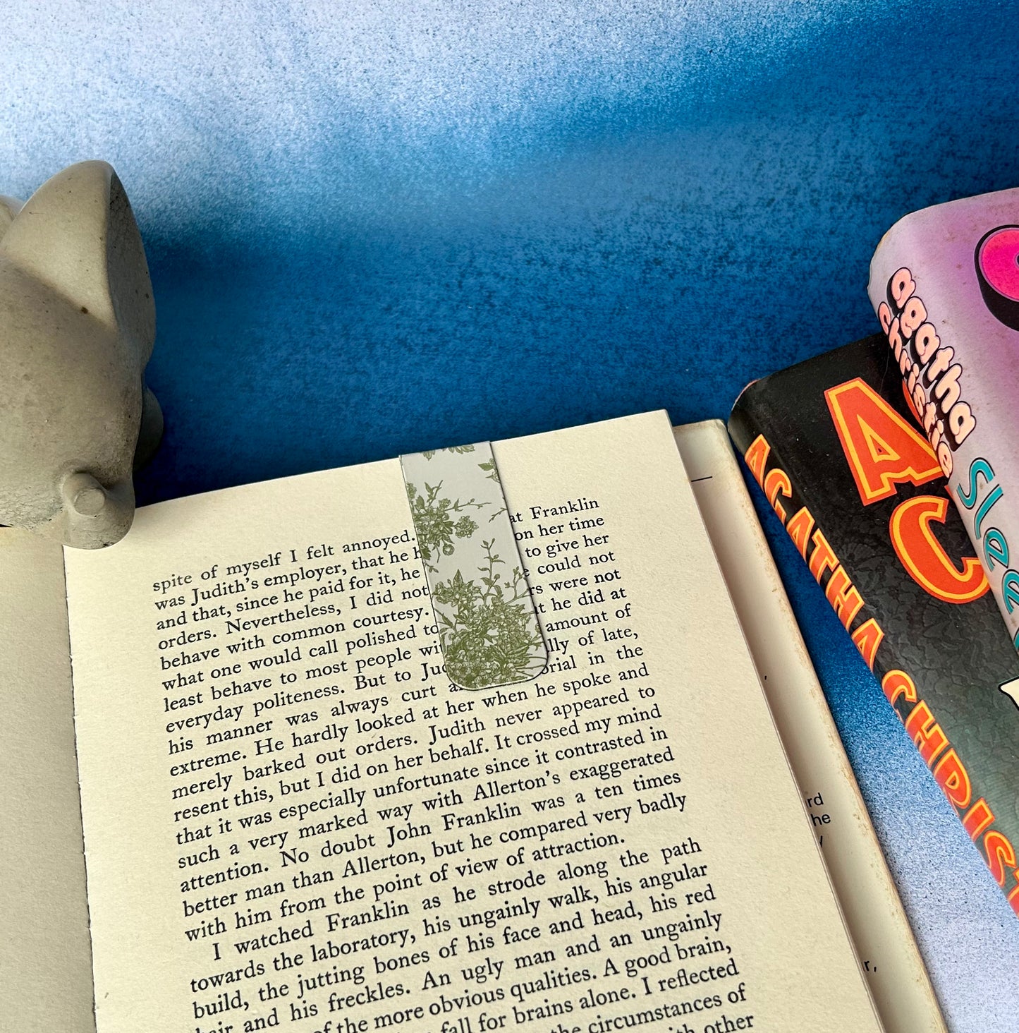 Magnetic Bookmark: Never Lose Your Place Again