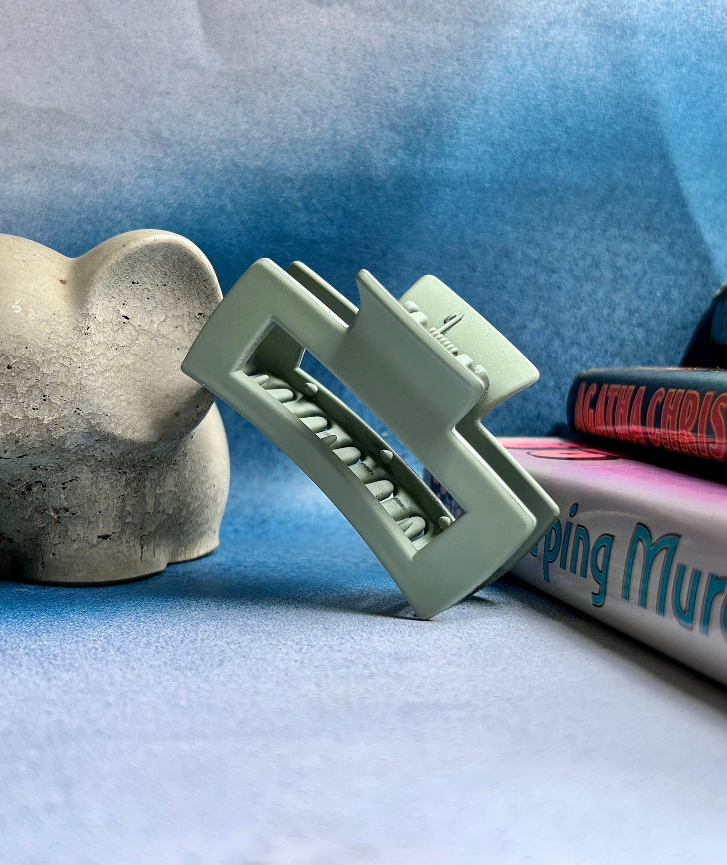 Claw Clips: The Ultimate Hair Accessory