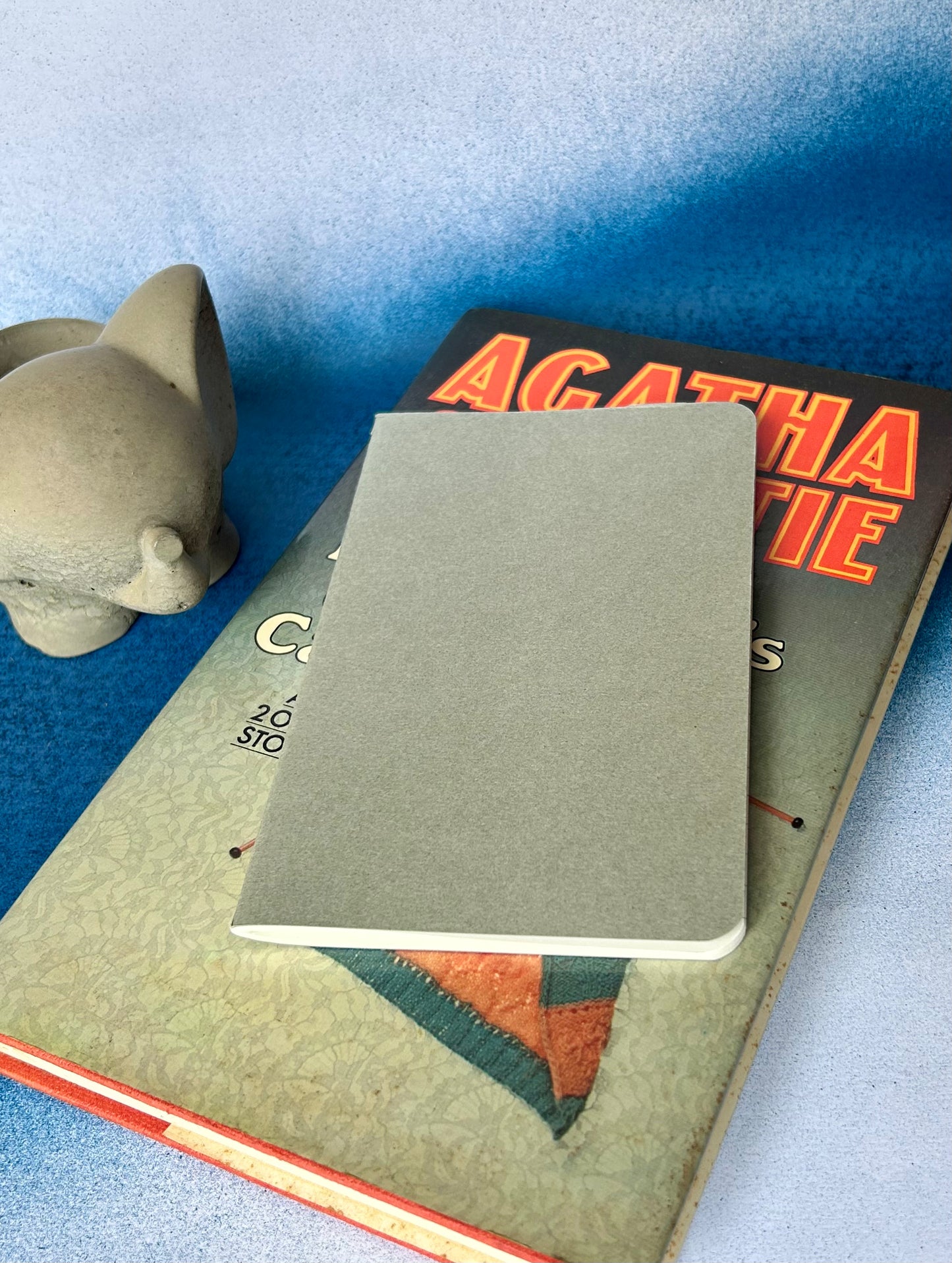 Soft Cover A6 Journal: A Compact Space for Your Bookish Ideas