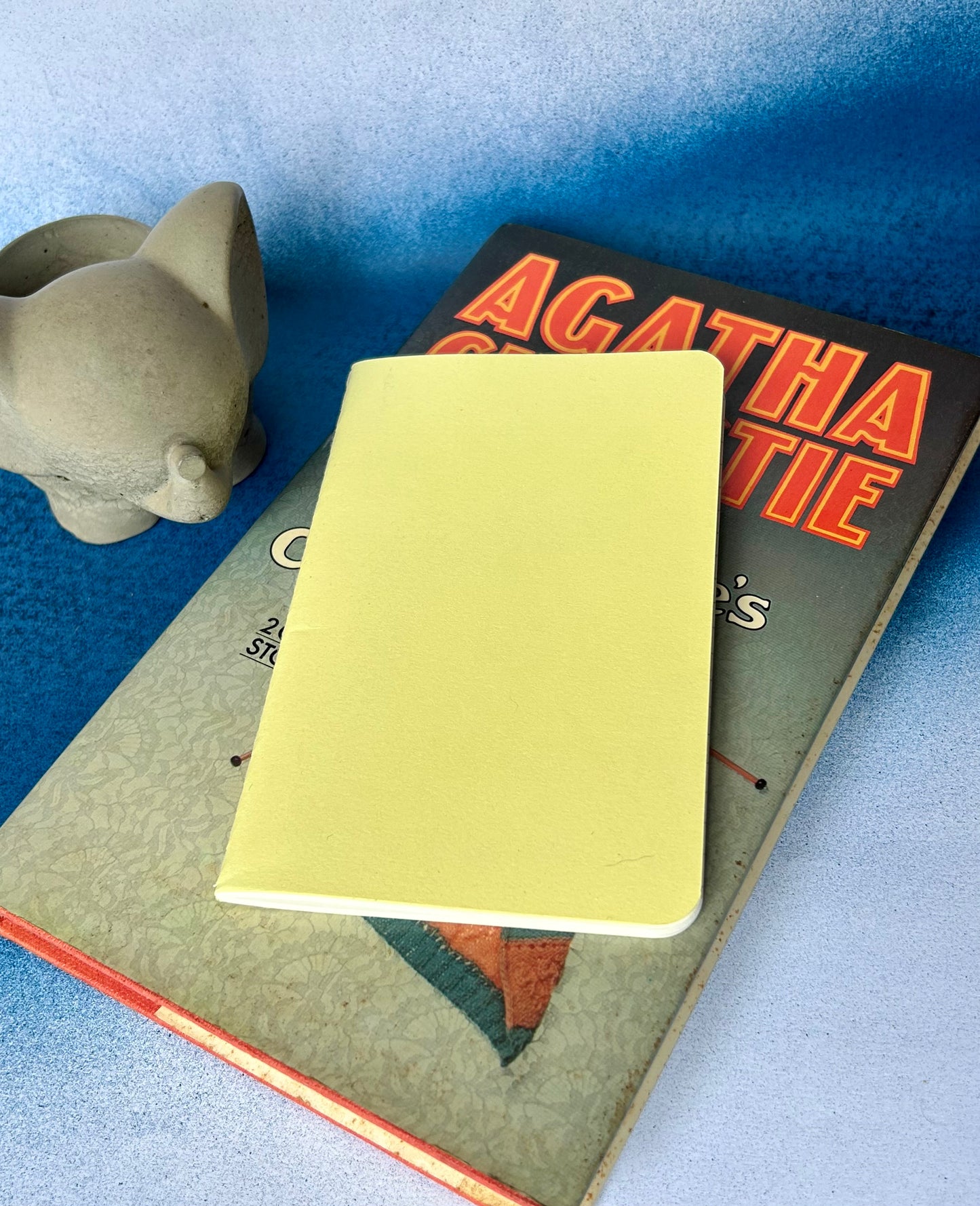 Soft Cover A6 Journal: A Compact Space for Your Bookish Ideas