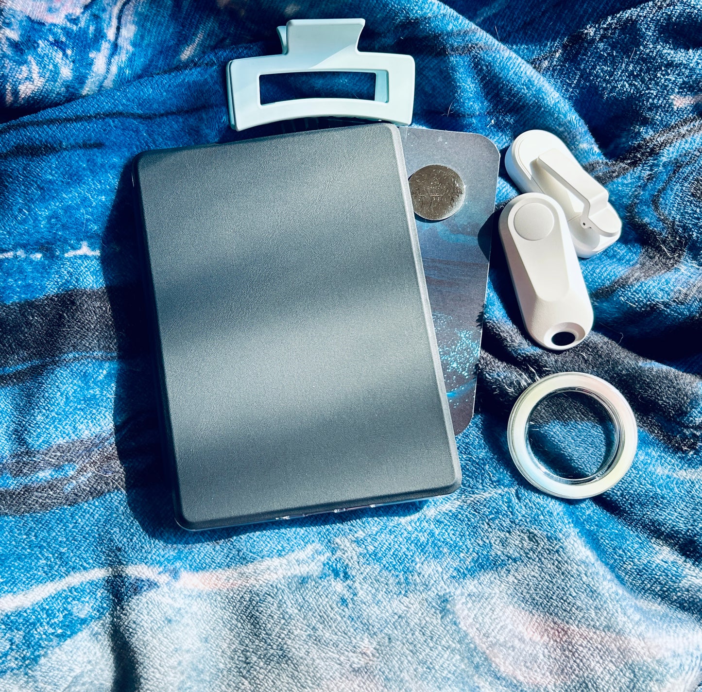 The Versatile Booklover’s Kindle Cover – Flip, Snap & Read Your Way