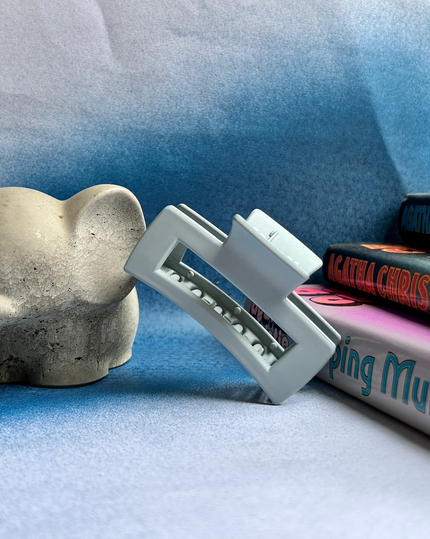 Claw Clips: The Ultimate Hair Accessory