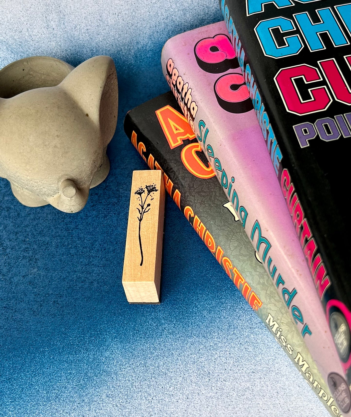 Floral Wooden Stamp: Elegant Botanical Touch for Bookish Creations