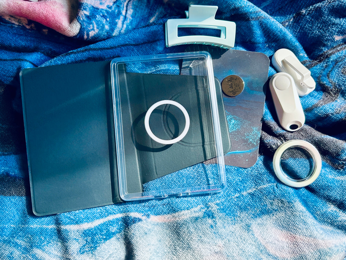 The Versatile Booklover’s Kindle Cover – Flip, Snap & Read Your Way