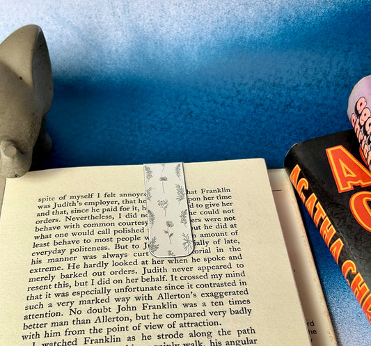 Magnetic Bookmark: Never Lose Your Place Again